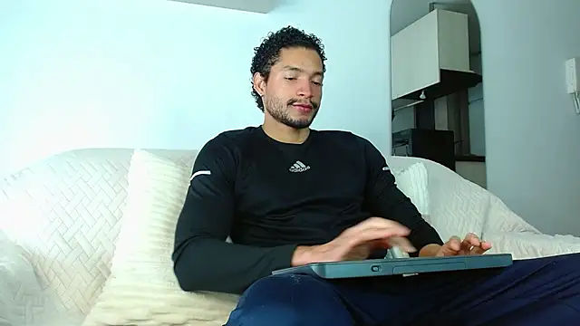 Robyn Miller online show from 10/10/25, 02:16