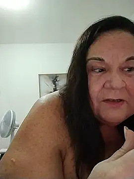 Yaya Mineira online show from 02/06/26, 01:10