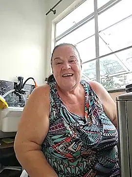 Yaya Mineira online show from 03/12/26, 03:07