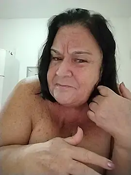 Yaya Mineira online show from 04/04/26, 03:27