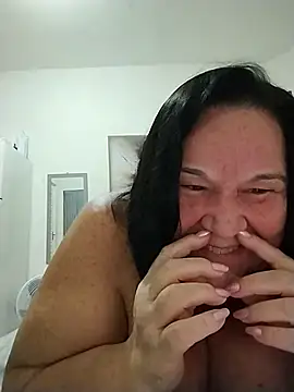 Yaya Mineira online show from 04/14/26, 03:01