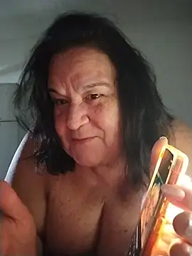 Yaya Mineira online show from 04/16/26, 01:50