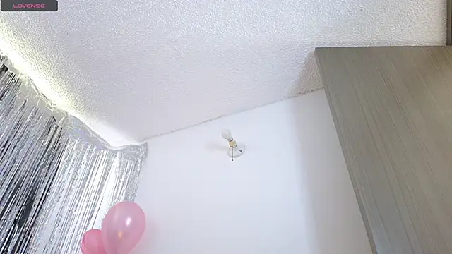 sexyladyy  online show from 05/27/26, 03:42