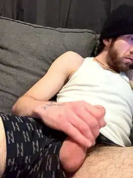 Snapshot of KcCumz19 chatting on 01/09/26, 02:09 KcCumz19 online show from 01/09/26, 02:09