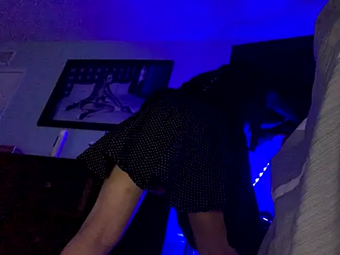 Snapshot of Kik_SickSlut88 chatting on 10/06/25, 03:20 Kik SickSlut88 online show from 10/06/25, 03:20