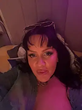 Lolaley2 online show from 12/02/25, 09:25