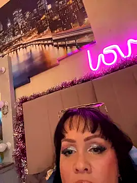 Lolaley2 online show from 12/17/25, 09:59