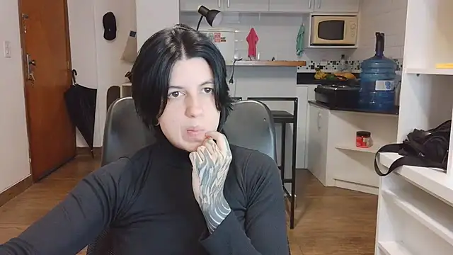 Snapshot of kyslrana chatting on 07/03/26, 12:06 kyslrana online show from 07/03/26, 12:06