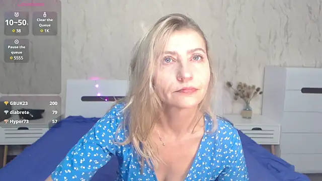 ZoeGrant online show from 02/10/25, 01:35