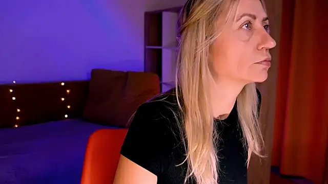 ZoeGrant online show from 12/18/25, 08:48