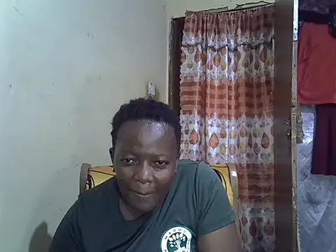 Snapshot of Ebonyceline chatting on 10/12/25, 08:35 Ebonyceline online show from 10/12/25, 08:35