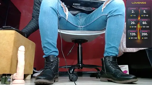 TomLover 12 online show from 02/09/25, 03:45