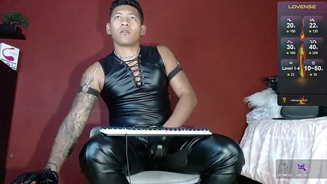 TomLover 12 online show from 02/16/25, 09:59