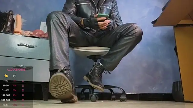 TomLover 12 online show from 02/05/26, 01:21