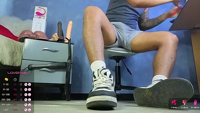 TomLover 12 online show from 04/18/26, 02:21