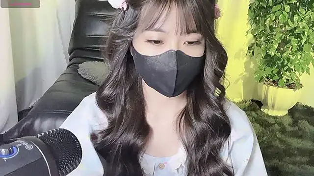 Mya Lee online show from 12/08/24, 07:43