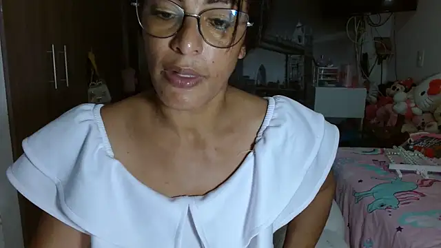 kateleyagrey online show from 12/06/24, 03:19