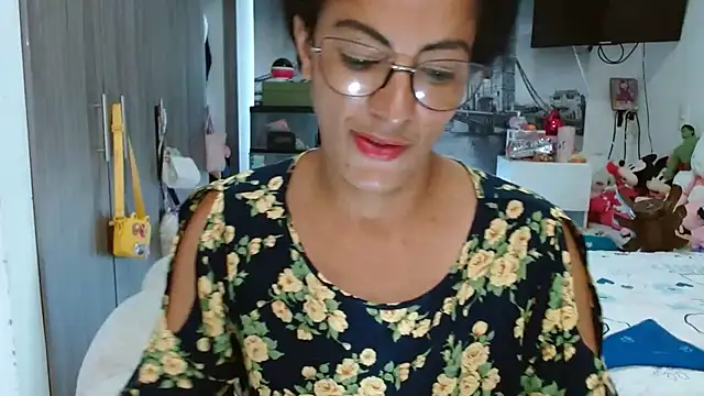 kateleyagrey online show from 12/10/24, 09:43