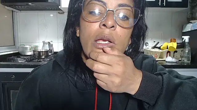 kateleyagrey online show from 01/12/26, 06:35