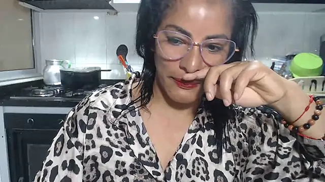 kateleyagrey online show from 04/17/26, 06:33