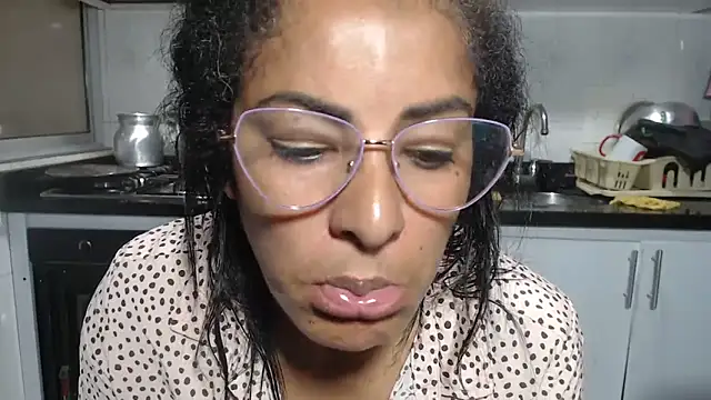 Snapshot of kateleyagrey chatting on 05/20/26, 07:42 kateleyagrey online show from 05/20/26, 07:42