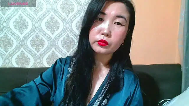 Bet Lu online show from 02/17/25, 03:15