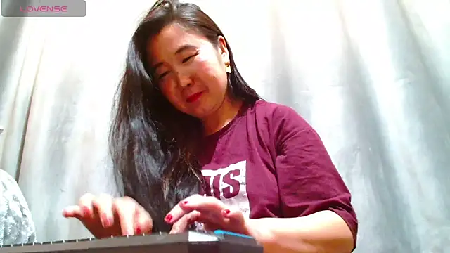 Bet Lu online show from 03/21/25, 04:39