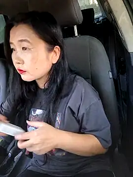 Bet Lu online show from 09/12/25, 10:26