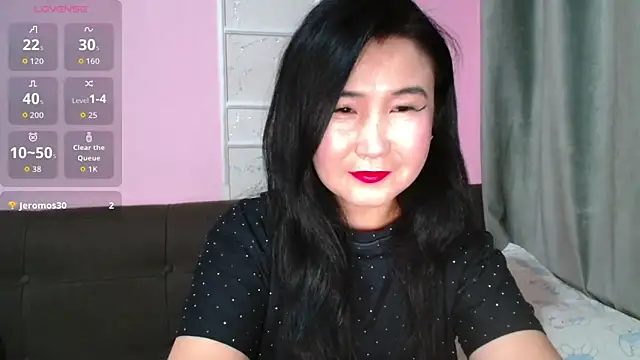 Bet Lu online show from 10/19/25, 10:10