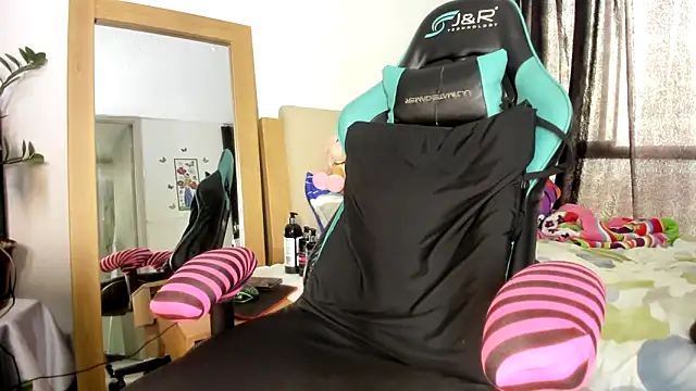 Hot Brunette34 online show from 02/20/25, 07:19