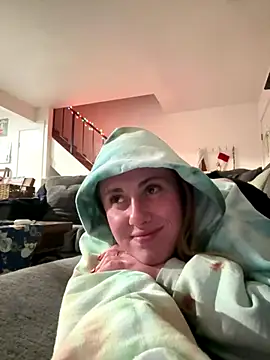 ClumsyLink online show from 12/22/25, 07:27