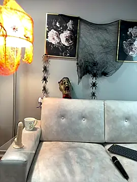 Savvanahh online show from 10/25/25, 11:29