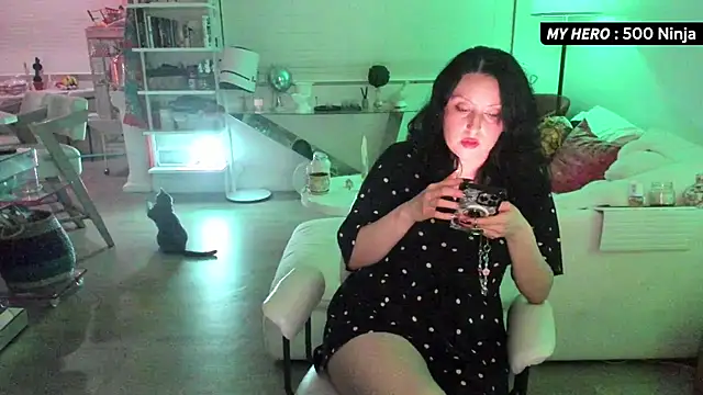 Snapshot of Vesaaa chatting on 10/11/25, 06:01 Vesaaa online show from 10/11/25, 06:01