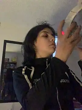 Snapshot of lolaaa_bunny1 chatting on 02/08/26, 06:17 lolaaa bunny1 online show from 02/08/26, 06:17