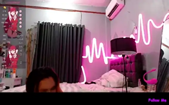 Snapshot of DivaMooree chatting on 11/15/25, 02:02 DivaMooree online show from 11/15/25, 02:02