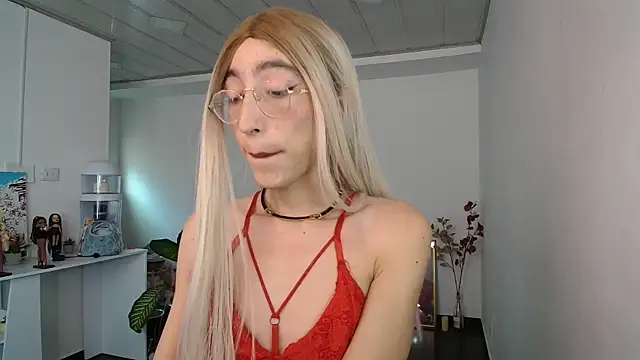 NicoleCortez online show from 01/28/25, 07:42