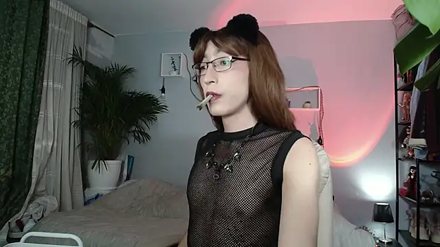 NicoleCortez online show from 10/03/25, 01:35