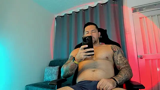 Snapshot of Pierre_Vidal chatting on 09/19/25, 10:43 Pierre Vidal online show from 09/19/25, 10:43