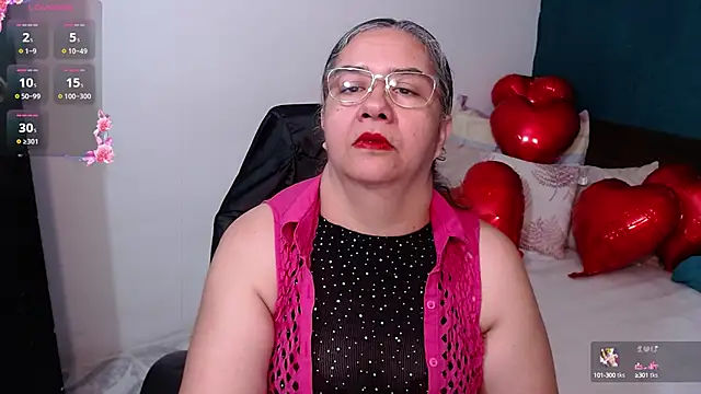 Snapshot of scaelettdubois chatting on 02/13/25, 09:06 scaelettdubois online show from 02/13/25, 09:06