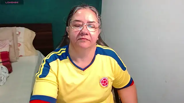scaelettdubois online show from 06/24/26, 02:43