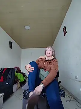 sexymarilyncolombia online show from 04/05/26, 02:25