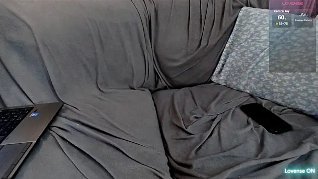 EmoDream1998 online show from 12/03/25, 11:14