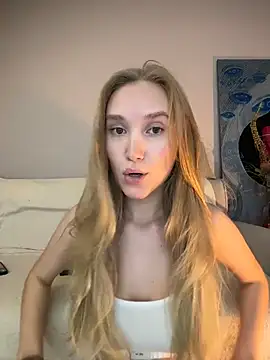 MariaTull online show from 10/26/25, 04:24