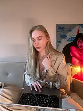 MariaTull online show from 06/04/26, 04:46