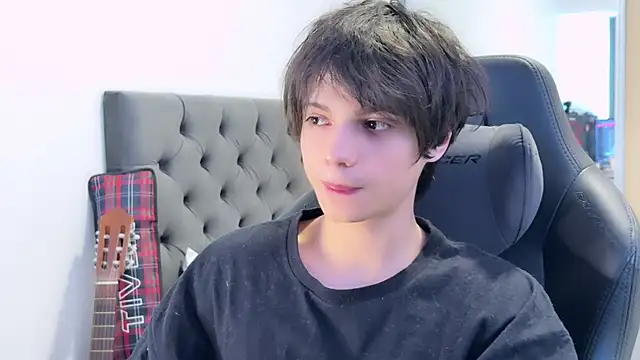 SasukeUhchiaa online show from 12/03/24, 08:39