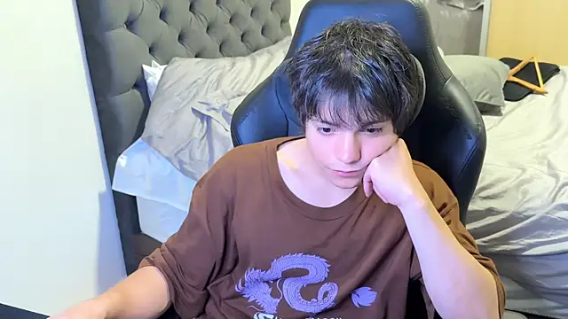 SasukeUhchiaa online show from 03/03/25, 10:42