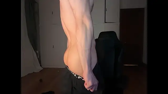 SasukeUhchiaa online show from 12/19/25, 03:13