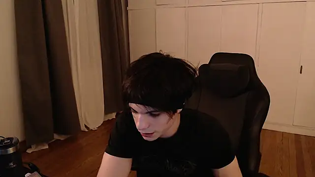 SasukeUhchiaa online show from 01/13/26, 03:01