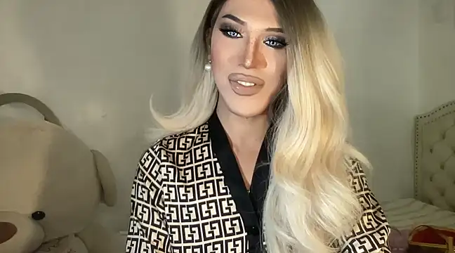 Ts glamxxxx online show from 02/01/25, 05:39