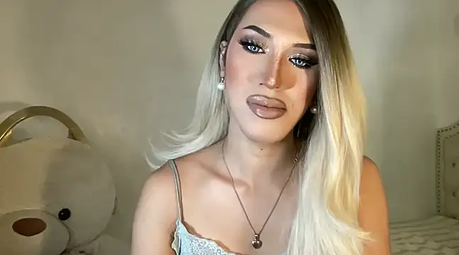 Ts glamxxxx online show from 02/03/25, 11:53